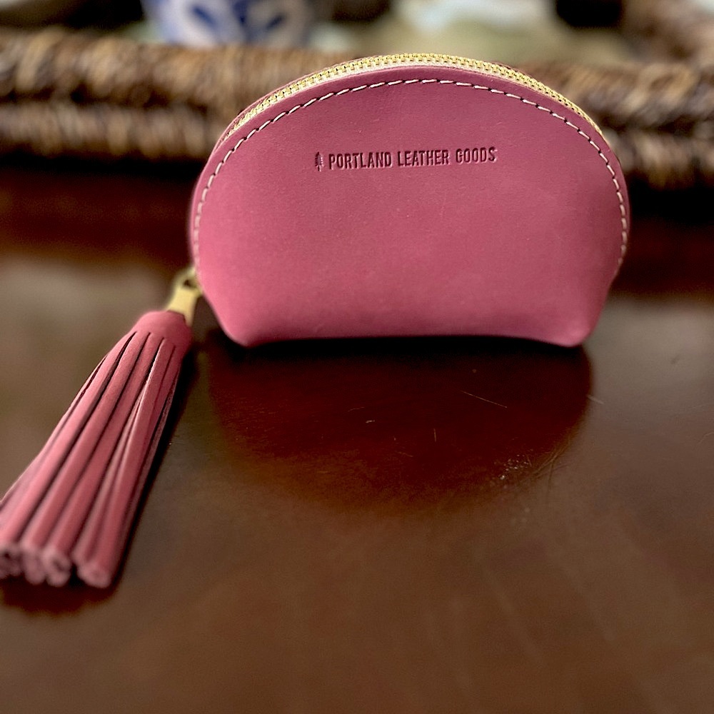 Portland Leather Goods Taco Tassel Pouch in beautiful Foxglove in mint condition